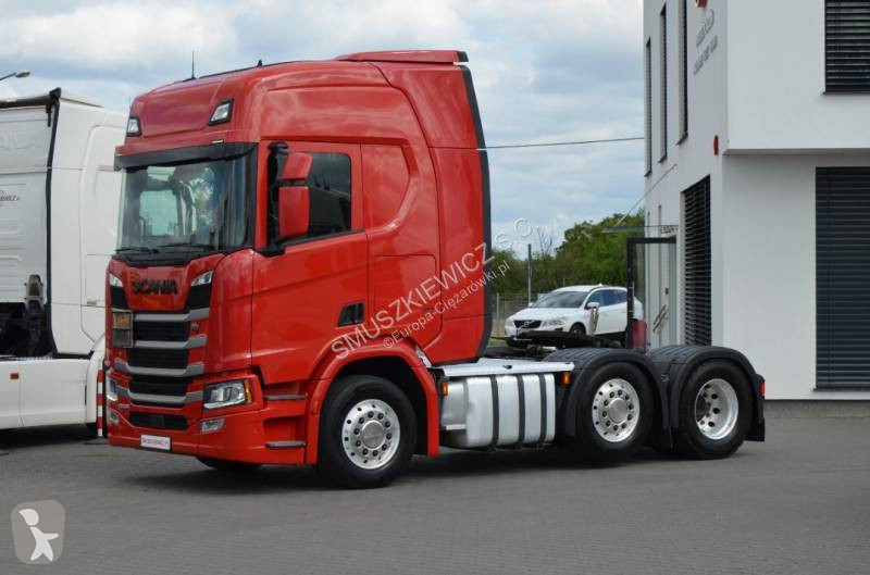 Влекач Scania