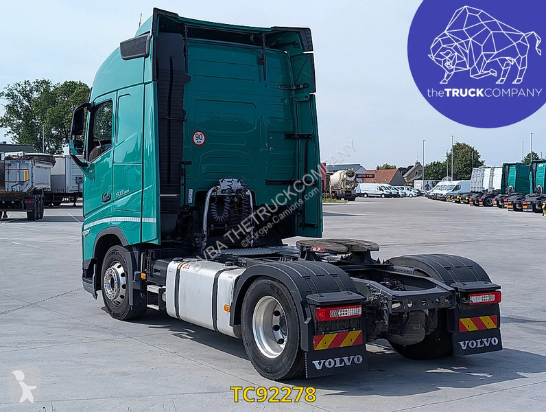 جرار Volvo 500