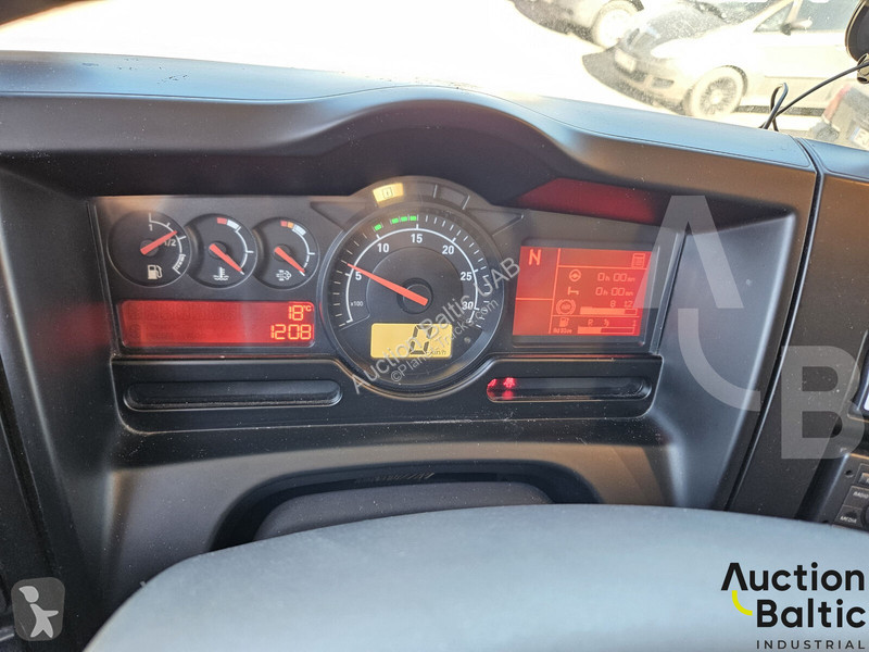 Ťahač Renault D Wide