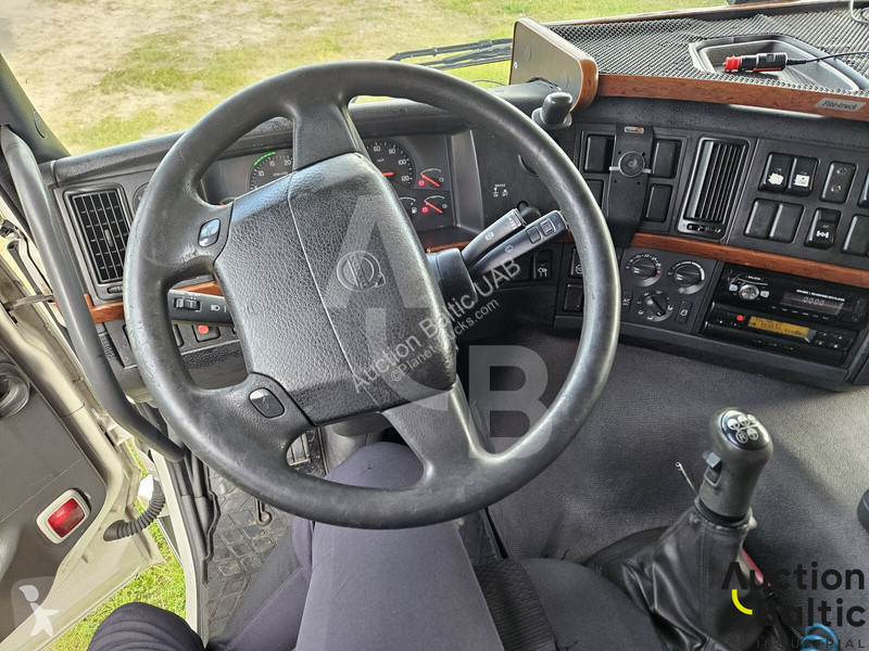 Ťahač Volvo FM460