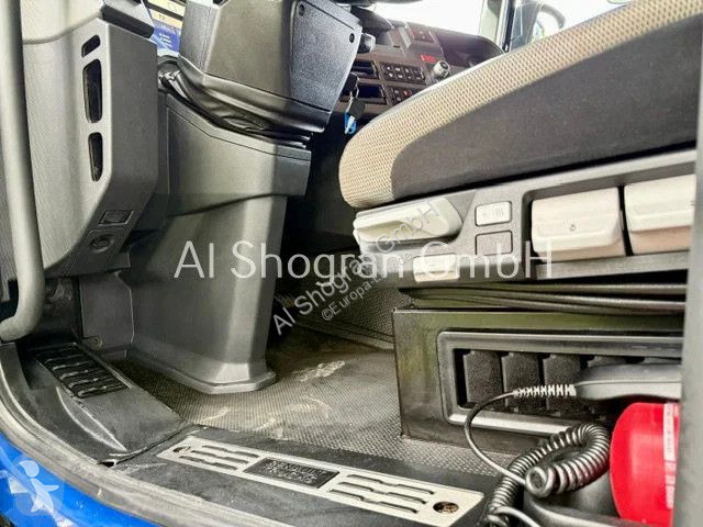 جرار Renault T460...