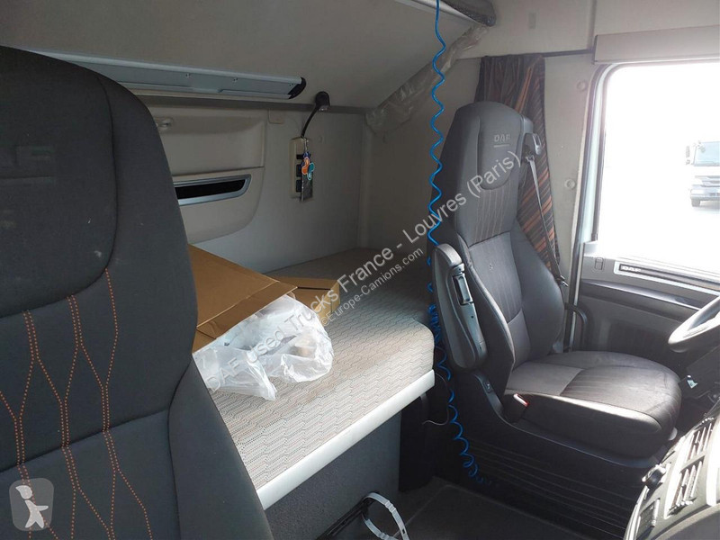 جرار DAF XF  FT 4X2