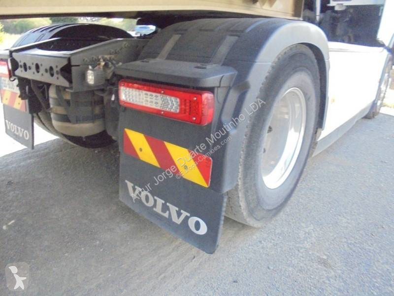 جرار Volvo