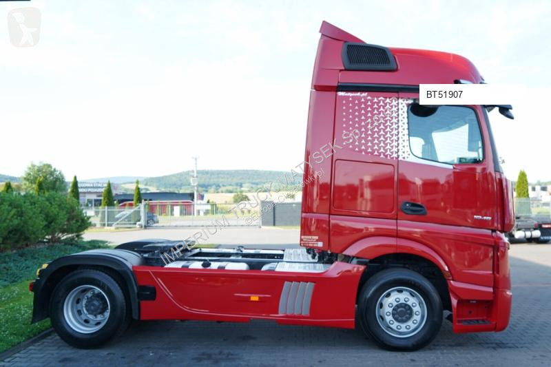 Влекач Mercedes ACTROS 1845