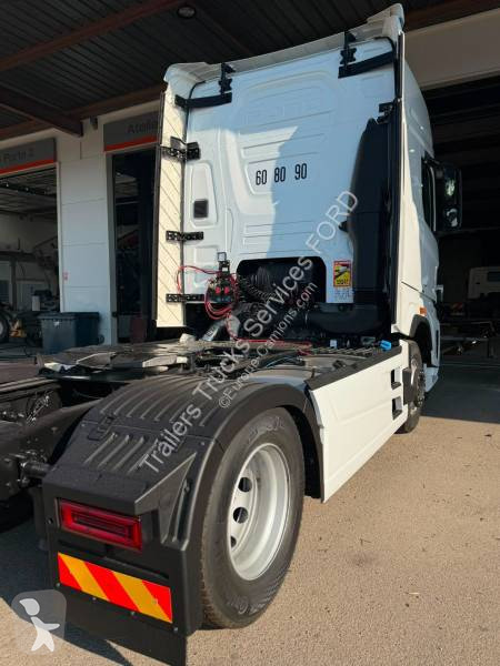 جرار Ford Trucks