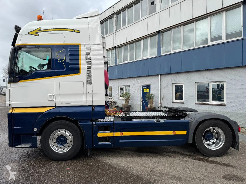 جرار MAN 18.460 4X2 EURO 6 ADR SKIRTS ALCOA TÜV...