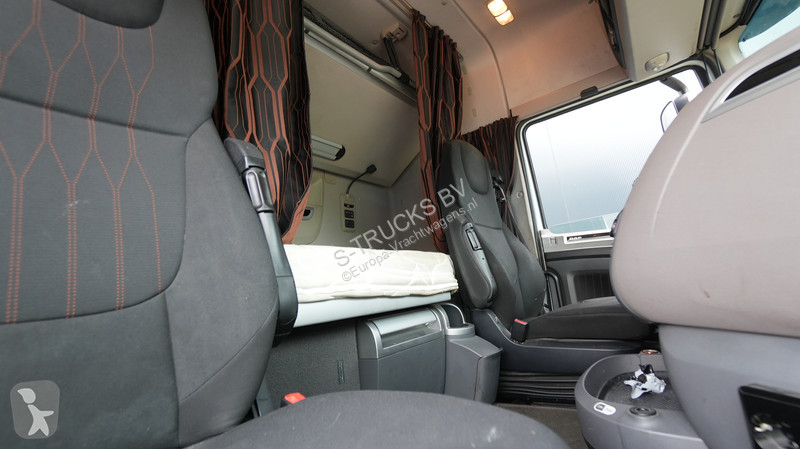 جرار DAF XF  SC tractor unit