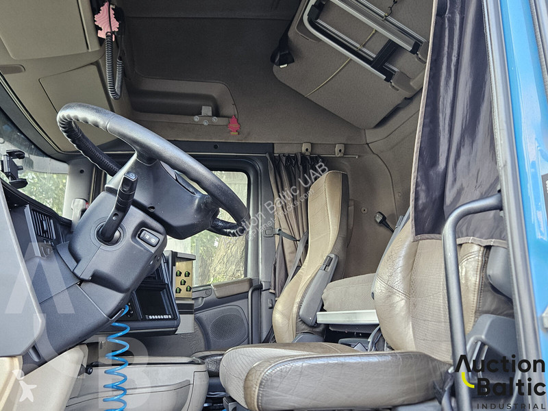 جرار Scania 480