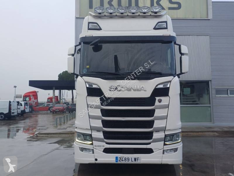 جرار Scania