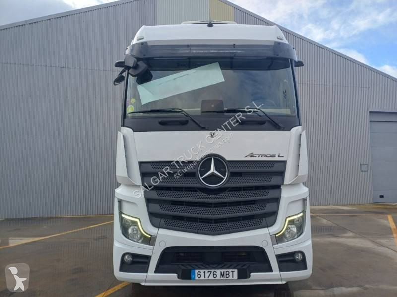 جرار Mercedes