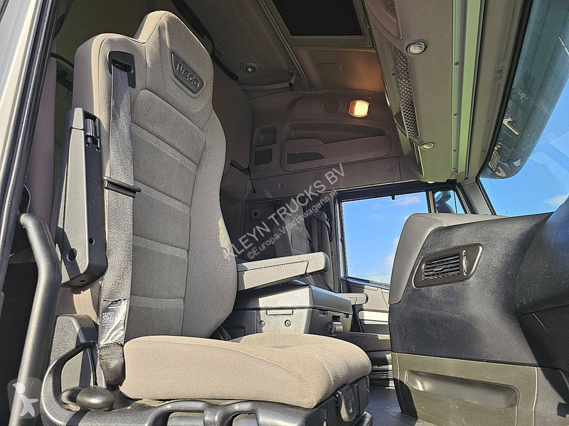 Тягач Iveco AS440S40 STRALIS LNG