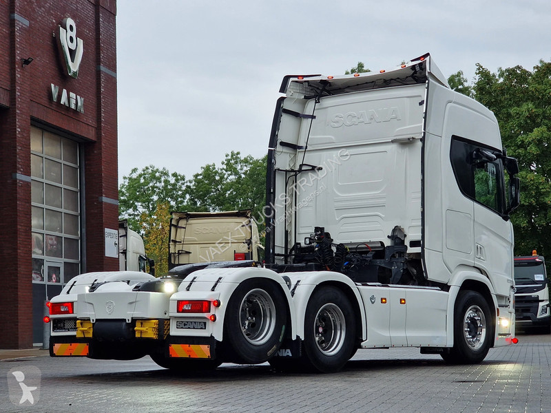 Cap tractor Scania R590 V8 NGS Highline 6x2 -...