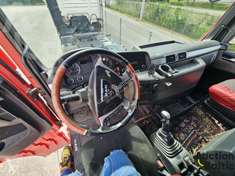 Cap tractor MAN 18.440