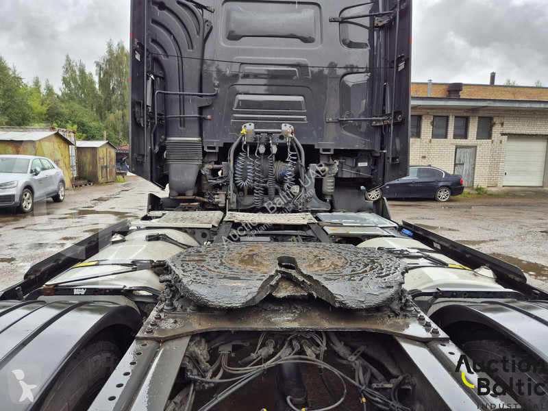 Cabeza tractora Renault T520