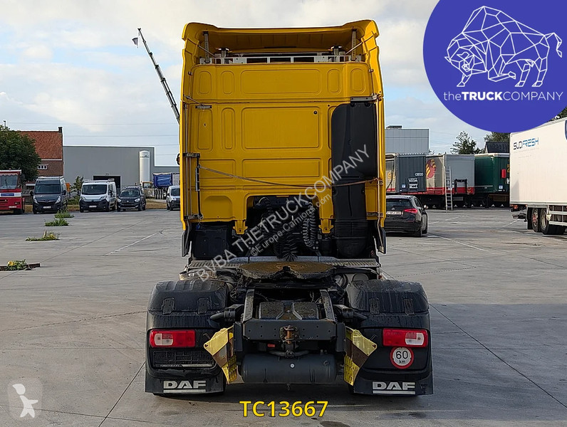 Tracteur DAF 440