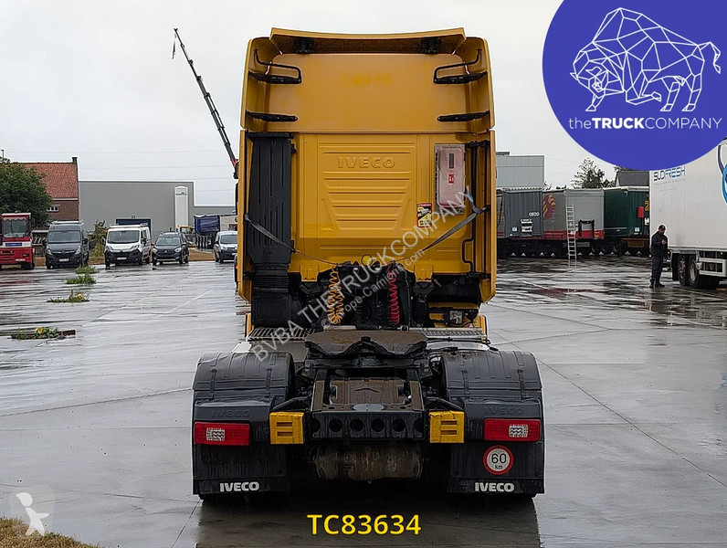 Trekker Iveco 440 S46