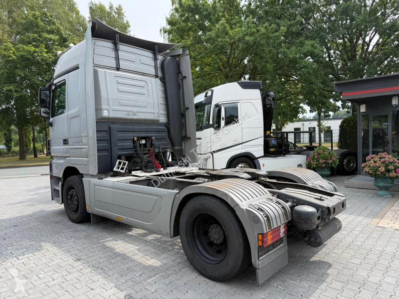Tracteur Mercedes MP3 1846 LS Megaspace