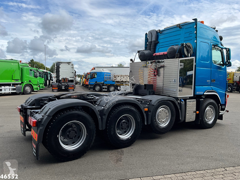 Cabeza tractora Volvo 520 8x4 Euro 5...