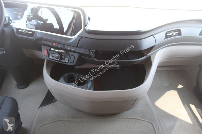 Tratores DAF XG  FT 4X2
