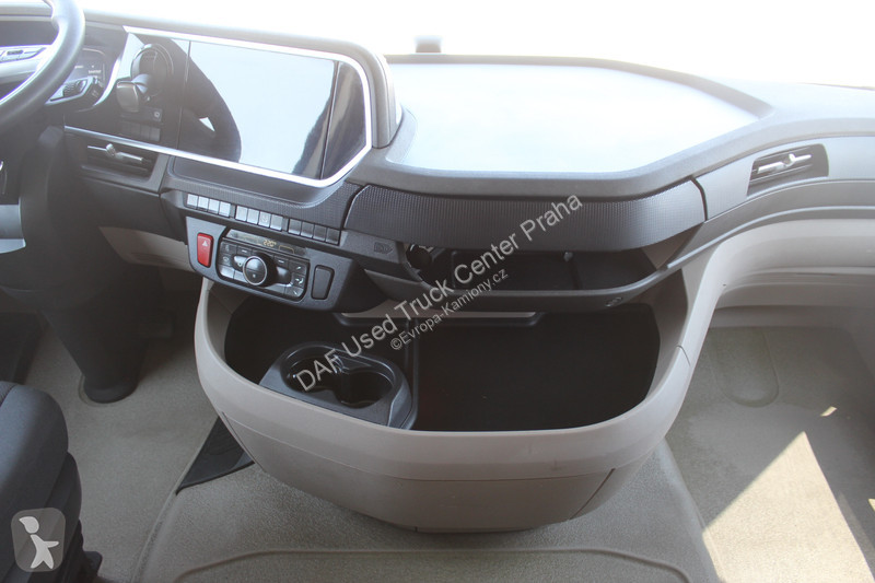 Tratores DAF XG  FT 4X2