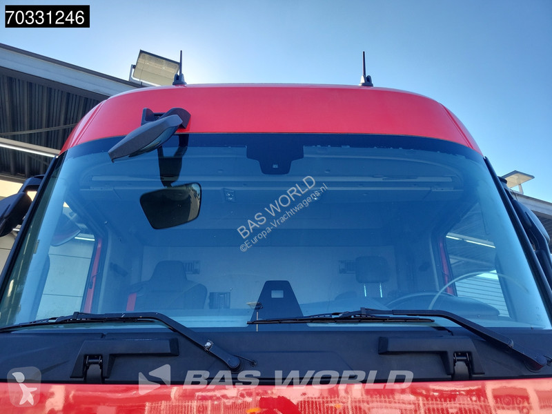 Trekker Renault T 460 4X2 SleeperCab Hydraulic