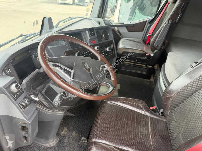 Tracteur Renault 520 Gamme T