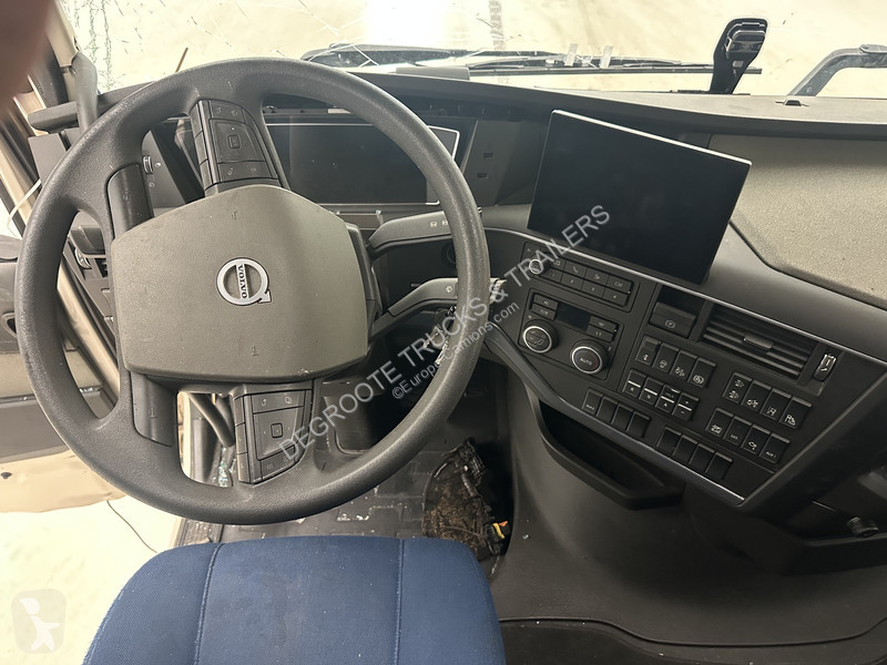 Cabeza tractora Volvo FH 460 Globetrotter - ADR