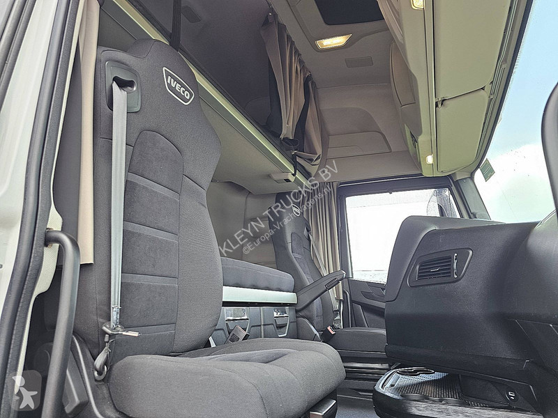 Trekker Iveco AS440S51
