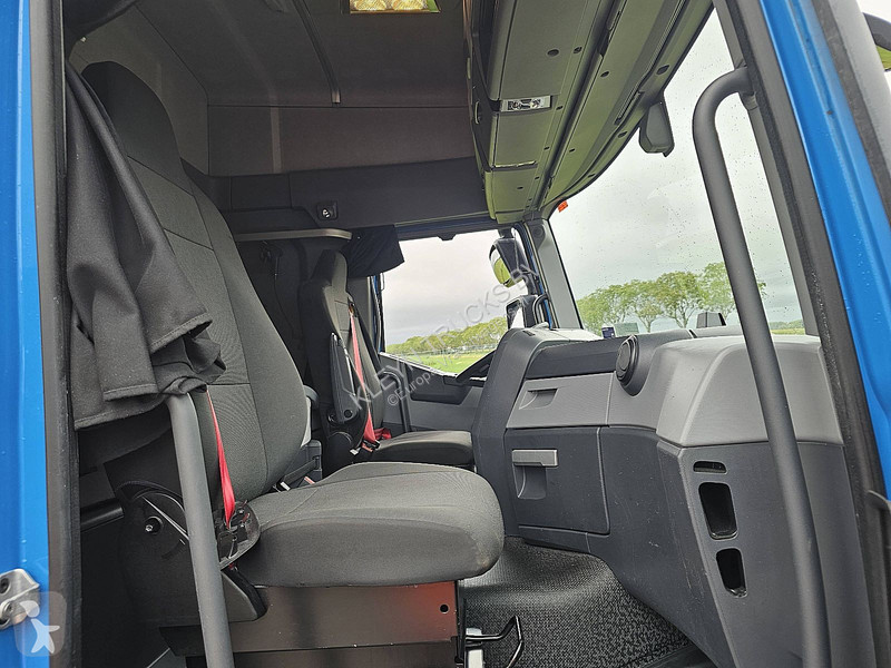 Trekker Renault T 440