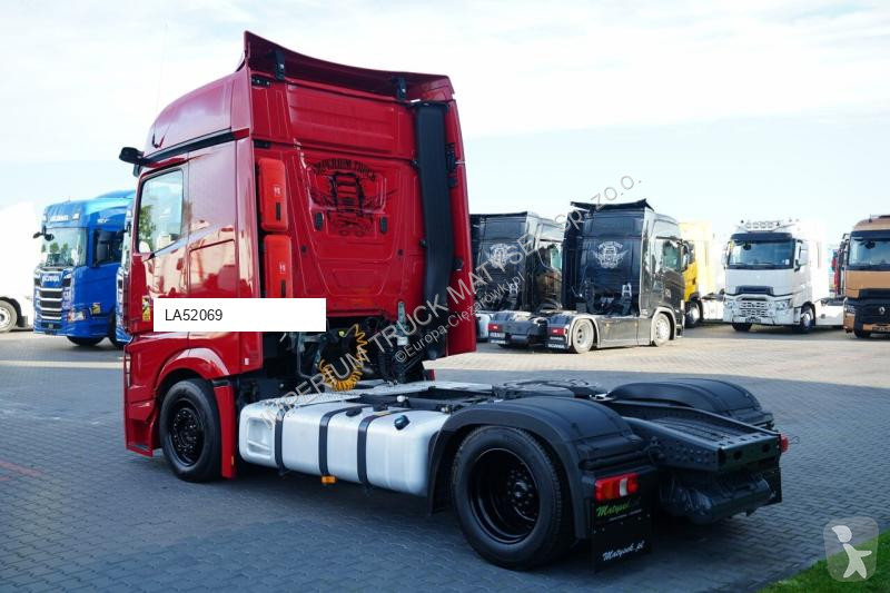 Тягач Mercedes ACTROS 1845