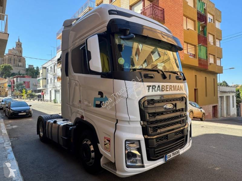 Cabeza tractora Ford Trucks
