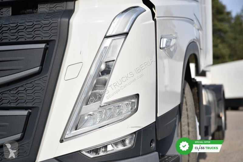 Cabeza tractora Volvo 500 Globetrotter XL Varios
