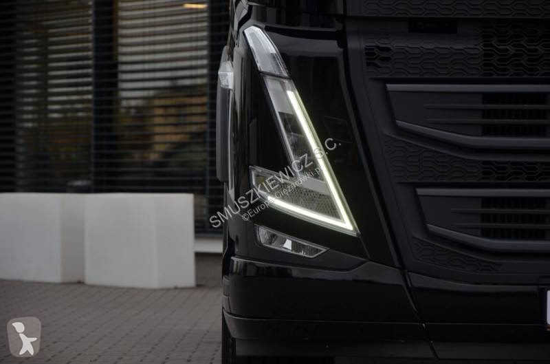 Тягач Volvo
