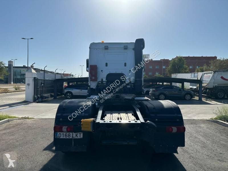 Cabeza tractora Mercedes