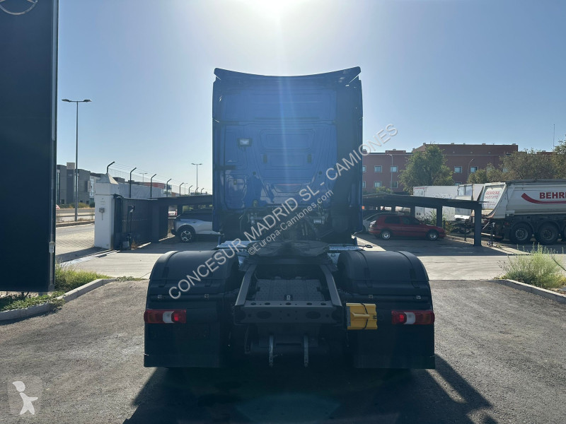 Cabeza tractora Mercedes  1851 LS