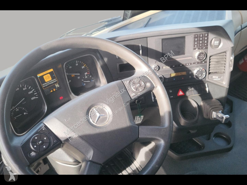 Cabeza tractora Mercedes II 1842 StreamSpace...