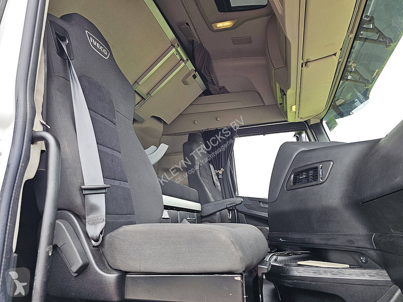 Tahač Iveco AS440S48