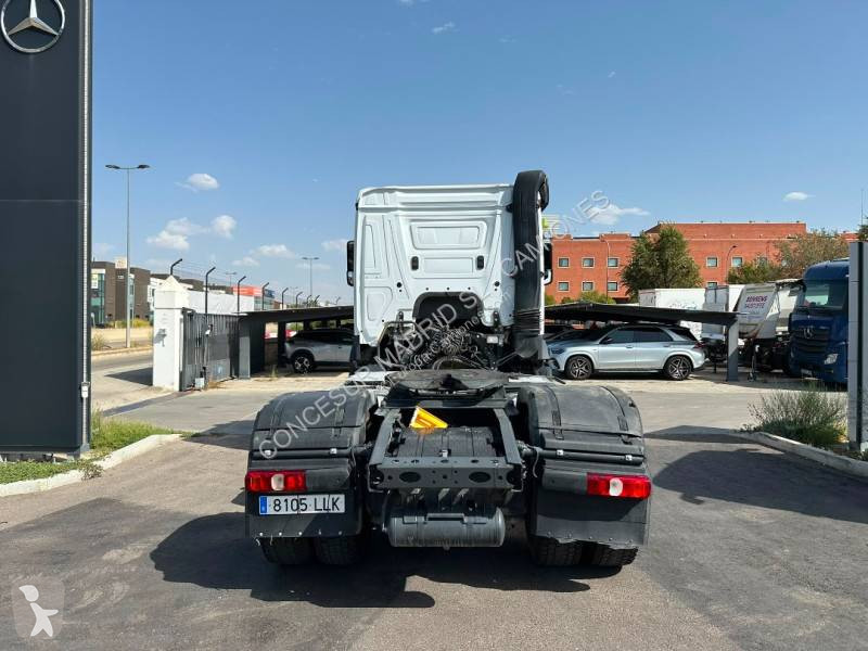 Cabeza tractora Mercedes 1845 LS