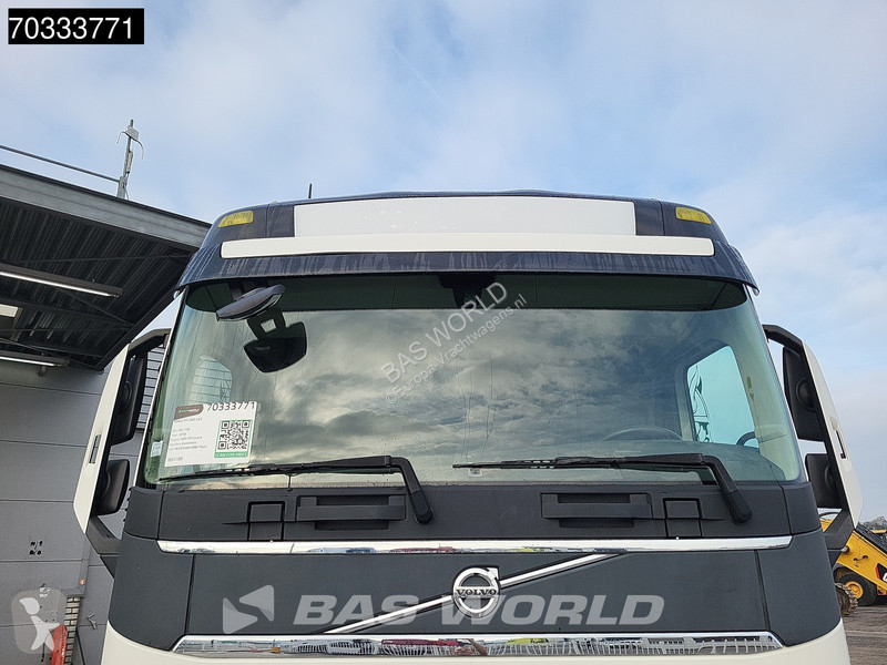 Tahač Volvo 500  4X2 Hydraulic Navi