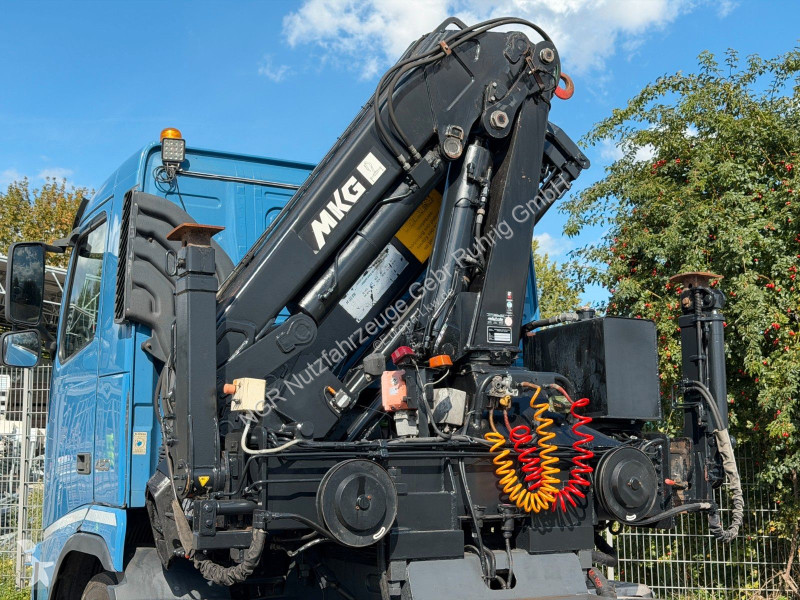 Cabeza tractora Volvo 420 6x2 mit Ladekran HLK...
