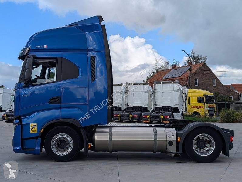 Cabeza tractora Iveco 460 GNL
