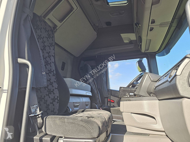 Tahač Scania R650 6X2 V8 RETARDER TO