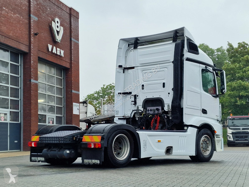 Tahač Mercedes 18.400 Streamspace 4x2 - Full...