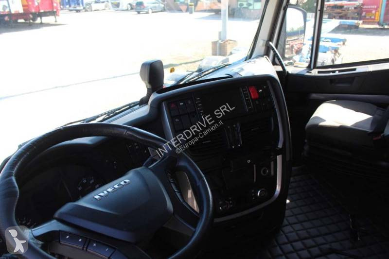 Tahač Iveco 420