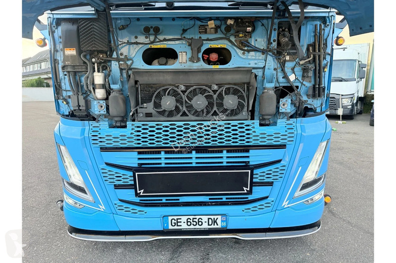 Tahač Volvo 500 RETARDER // FULL AIR // TOP TRUCK