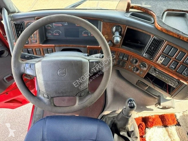 Tahač Volvo 13480 GLOBETROTTER-XL (MANUAL...