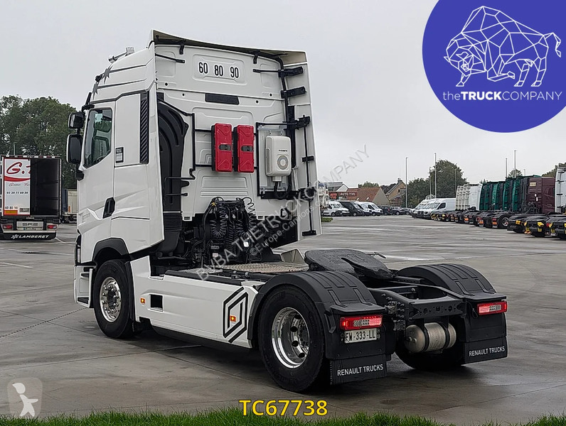 Cap tractor Renault T 480