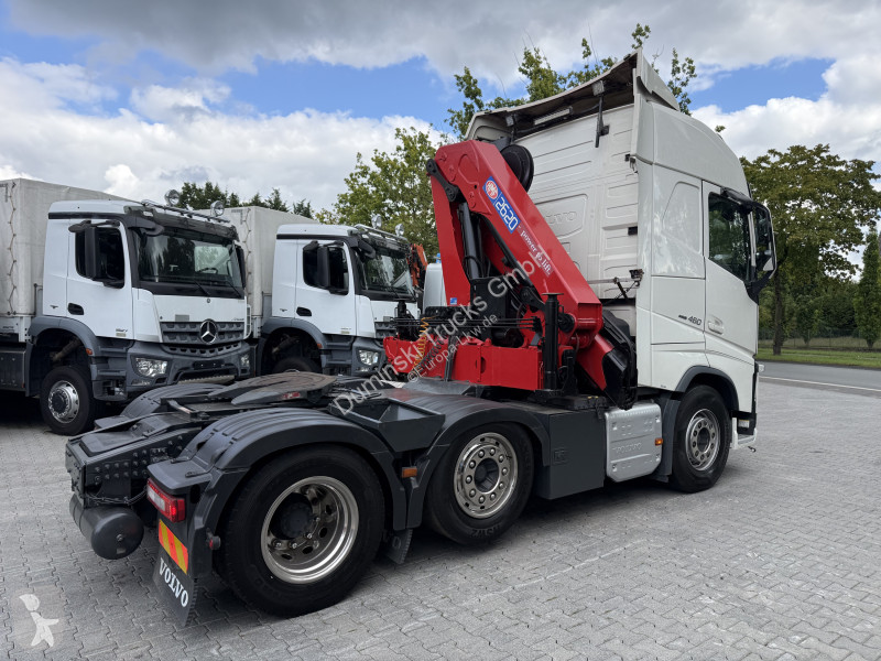 Nyergesvontató Volvo FH460 6X2 Kran HMF 2620...