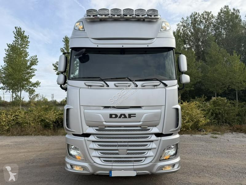 Tracteur DAF 530