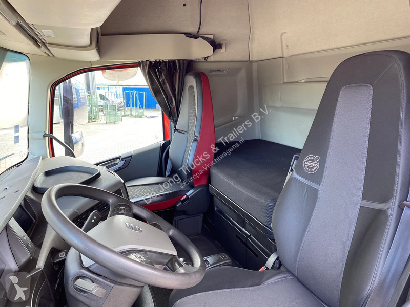 Tractor Volvo 13420 Globetrotter / Automatic /...